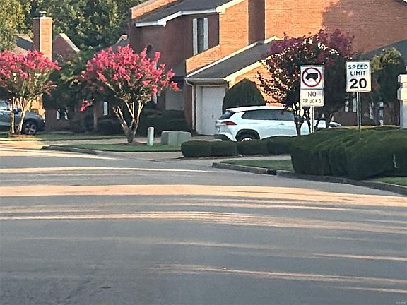 5th image of 1900 Swallow Ln