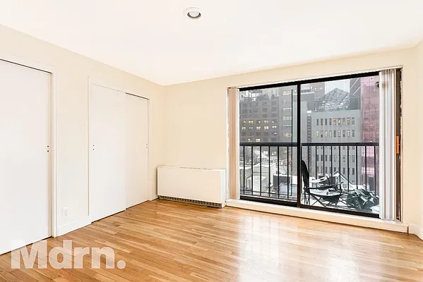 Rented by Mdrn Residential | media 111