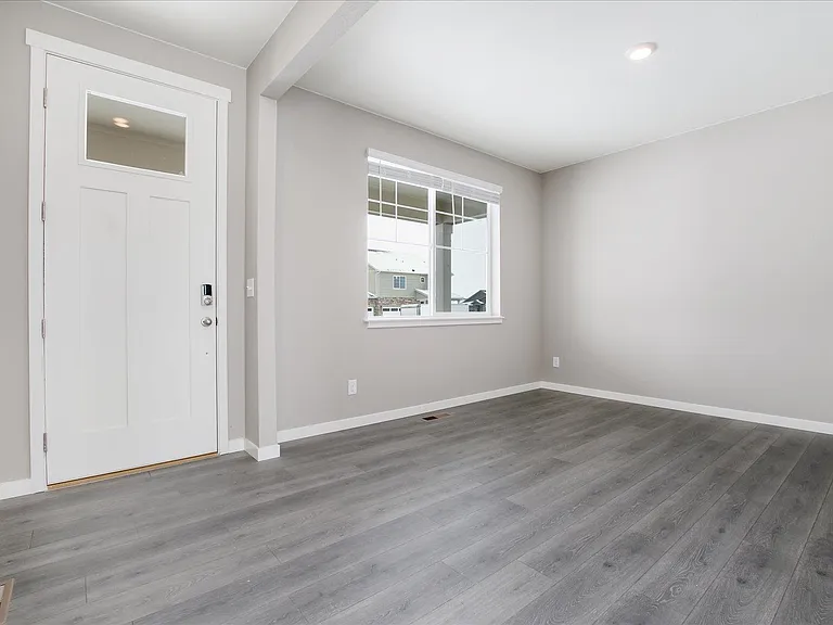 4512 Kingswood Dr — Photo 4