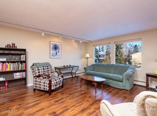 4068 Kingston Dr, Anchorage, AK 99504