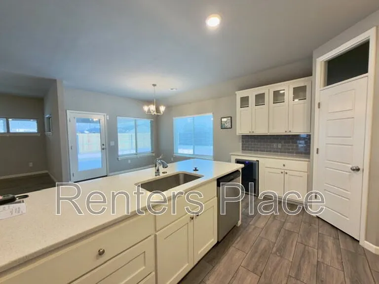 13936 S Ironwood Pl E — Photo 13