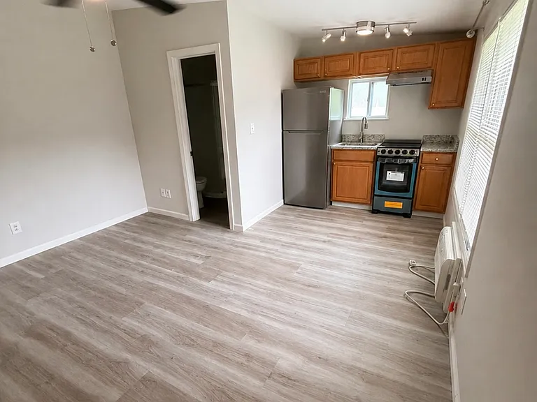 267 Branford Rd #210 — Photo 2