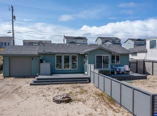 2010 NW Seaview Dr, Waldport, OR 97394