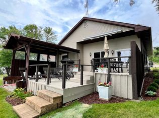 N6663 Harrison Rd, Hilbert, WI 54129