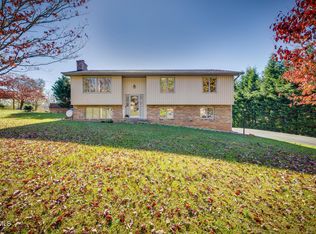 5121 Woods Way, Kingsport, TN 37664