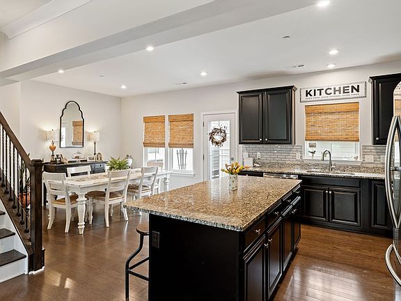 4th image of 5024 Birchcroft Ln