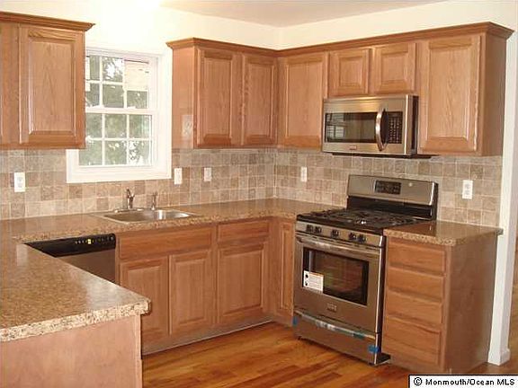 3rd image of 317 Elizabeth Ave
