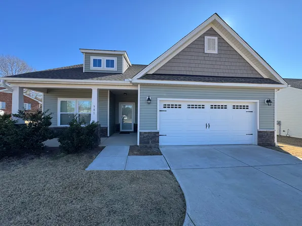 581 N Peace Haven Rd, Winston Salem, NC 27104