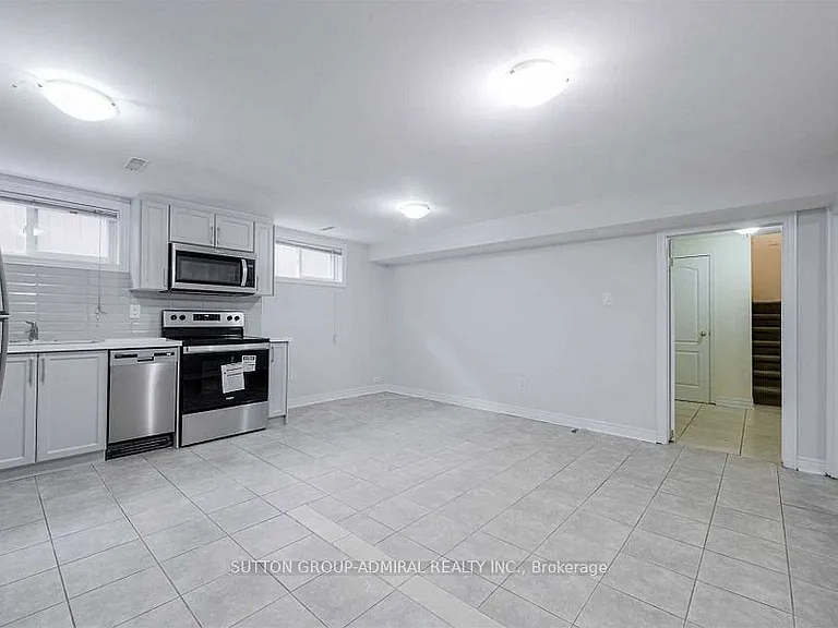 52 Farrell Ave #BASEMENT — Photo 8