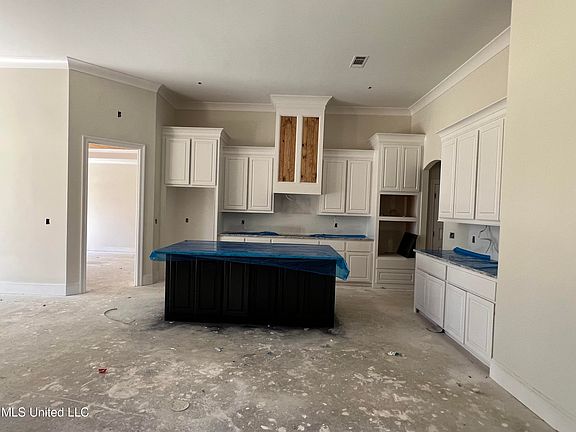 5th image of 137 Richburg Ct
