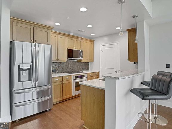 3rd image of 3300 Windy Ridge Pkwy SE Unit 1603