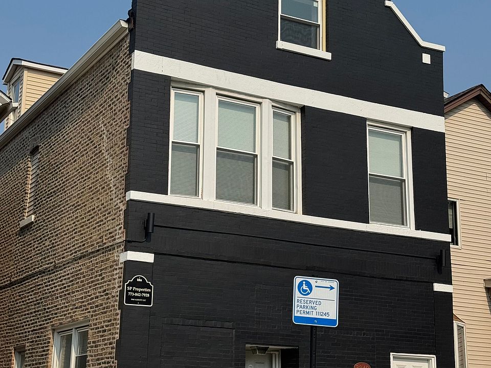 Building Photo 3