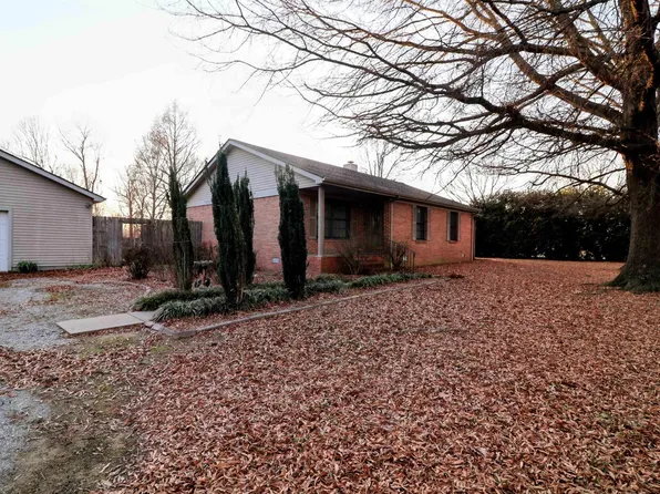 5828 Cairo Rd, Paducah, KY 42001