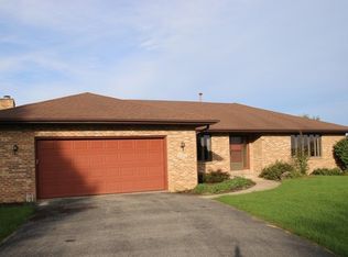 13851 Bluebell Ln, Caledonia, IL 61011