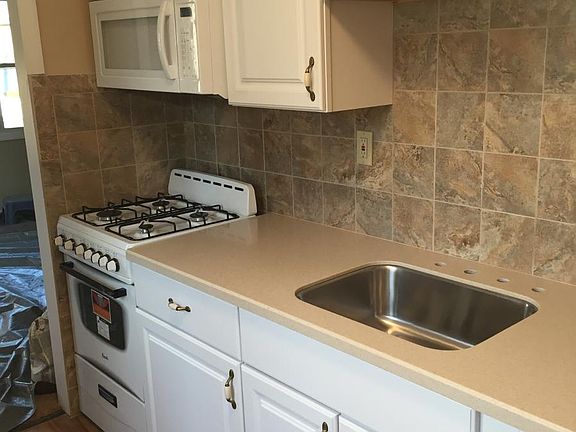 3rd image of 10 Wilbur Ave