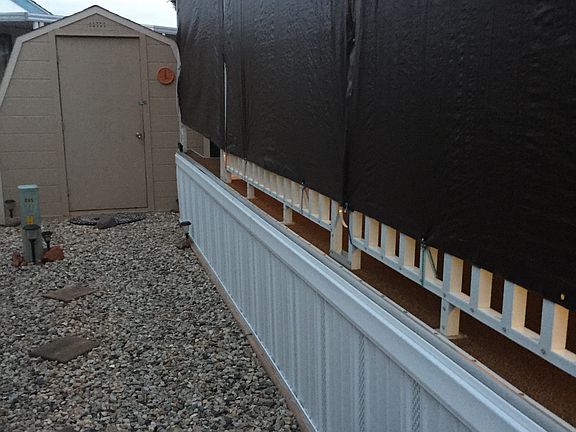 Side area, storage shed 