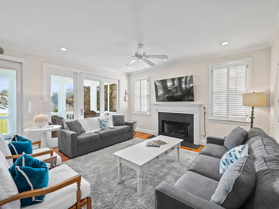 111 Mayfair Ct #ID1594702P