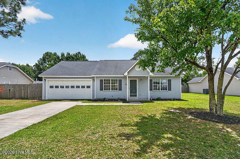 1st image of 811 Gordon Woods Road