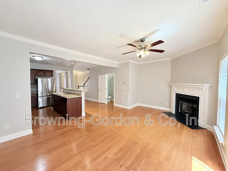 1057 Woodbury Falls Dr — Photo 8