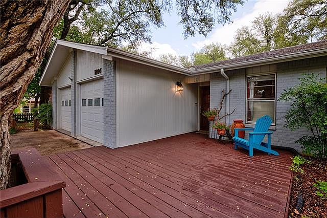 1st image of 1006 S Riviera Cir