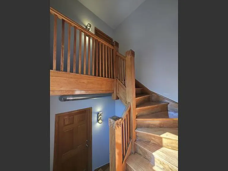 1748 N Keystone Ave — Photo 19