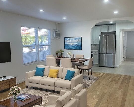 4th image of 1254 N Detroit St #1260