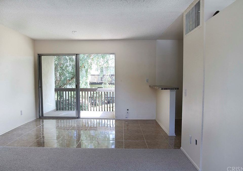 1st image of 23515 Lyons Ave Unit S13