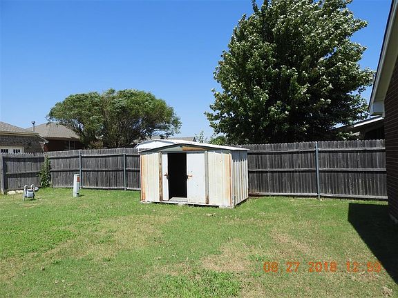 5th image of 2409 Westchester Dr