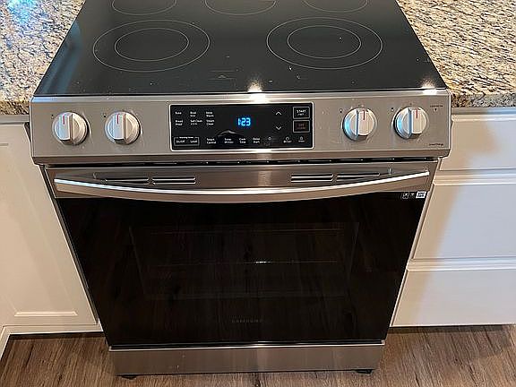 Bluetooth range/oven