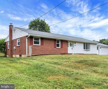 597 Magaro Rd, Enola, PA, 17025