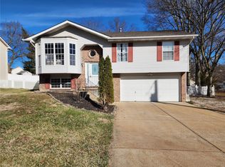 1813 Miller Rd, Imperial, MO 63052