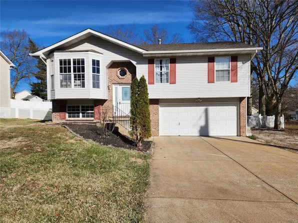 1813 Miller Rd, Imperial, MO 63052