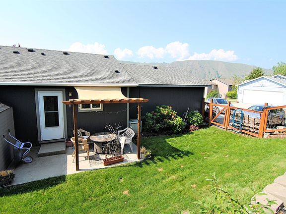 5th image of 605 S Lincoln Pl