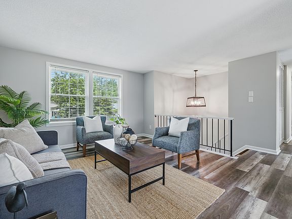 2nd image of 5503 Antoneli Ln