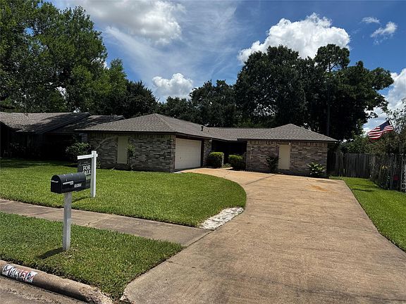 2nd image of 10415 Sageburrow Dr