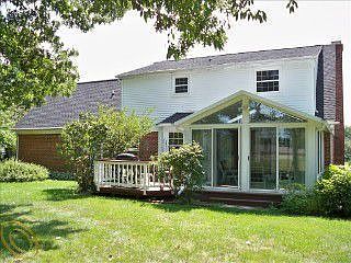 3rd image of 61780 Sunnybrook Ct