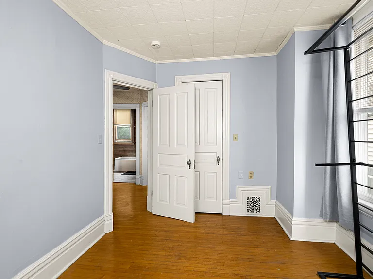 1107 E 2nd St #1109 — Photo 16