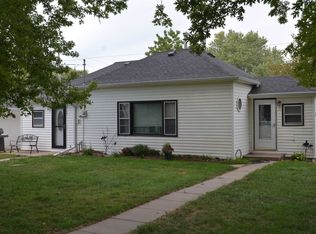 643 S Brown Ave, Minden, NE 68959