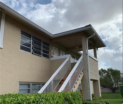 2nd image of 1007 Twin Lakes Dr #29-G