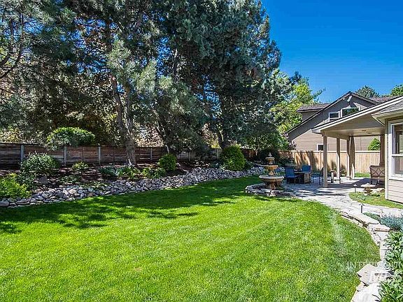5th image of 8635 W Creekrun Way