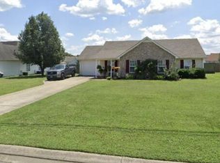 2210 Rosecran Cir, La Vergne, TN 37086