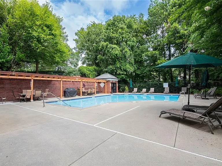 3275 Lenox Rd NE #207 — Photo 26