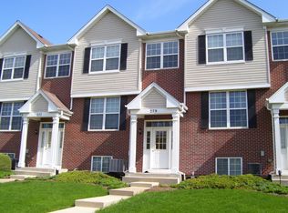 279 S Oak Creek Ln #279, Romeoville, IL 60446