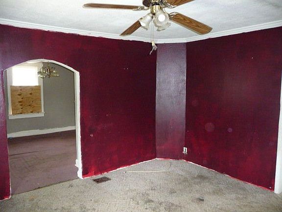 2nd image of 938 Moreland Ave