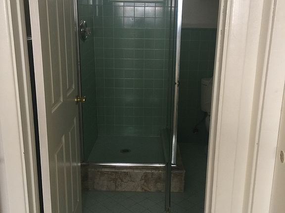 3rd image of 3730 Ingraham St #3734