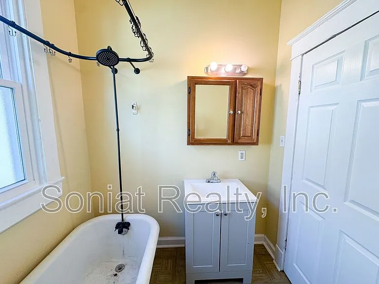 2931 Joliet St — Photo 8