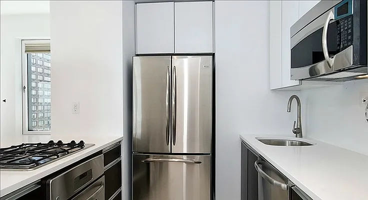 Rented by BLU Real Estate | media 4