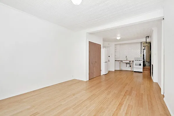 Rented by Keller Williams NYC | media 3