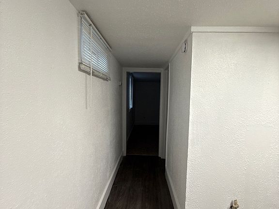 4th image of 748 1/2 Cook Ave Unit B