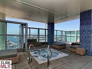 4th image of 13700 Marina Pointe Dr Unit 1709